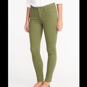 (3/$30💕) OLD NAVY Lowrise Skinny Jeans Rockstar Matcha Green Size4